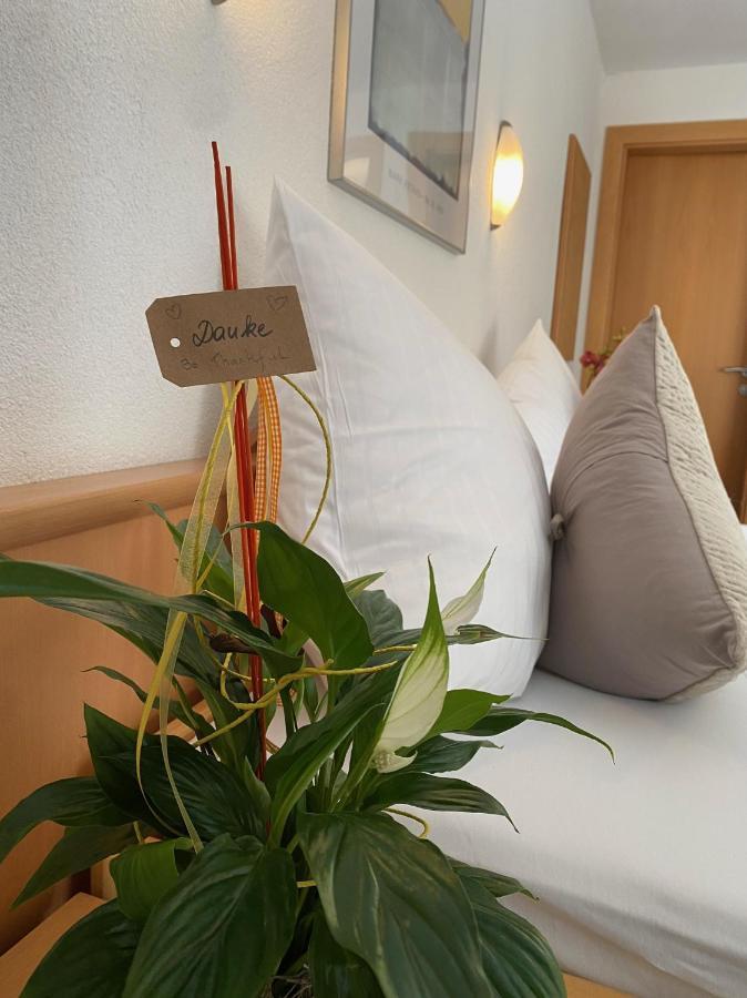 Apartment 54
